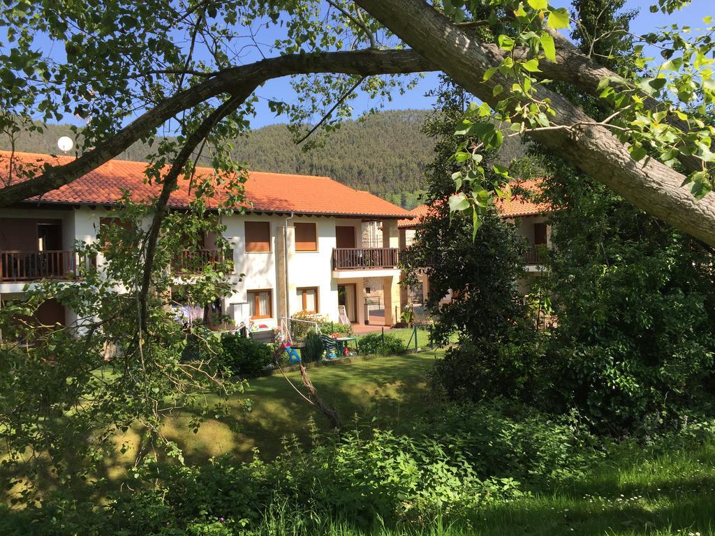 Apartamentos Rurales La Fuente Pesués Exterior foto
